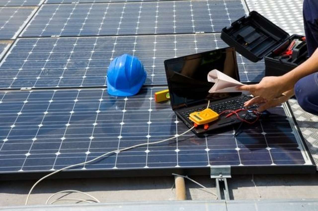 أساسيات صيانة واستكشاف أعطال أنظمة الطاقة الشمسية (PV)